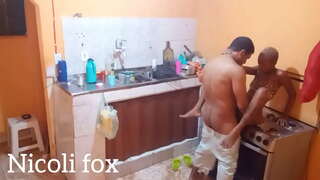 Πήγα να μαγειρέψουν για το τέρας του πετρελαίου... σχεδόν έδωσε ο γείτονας